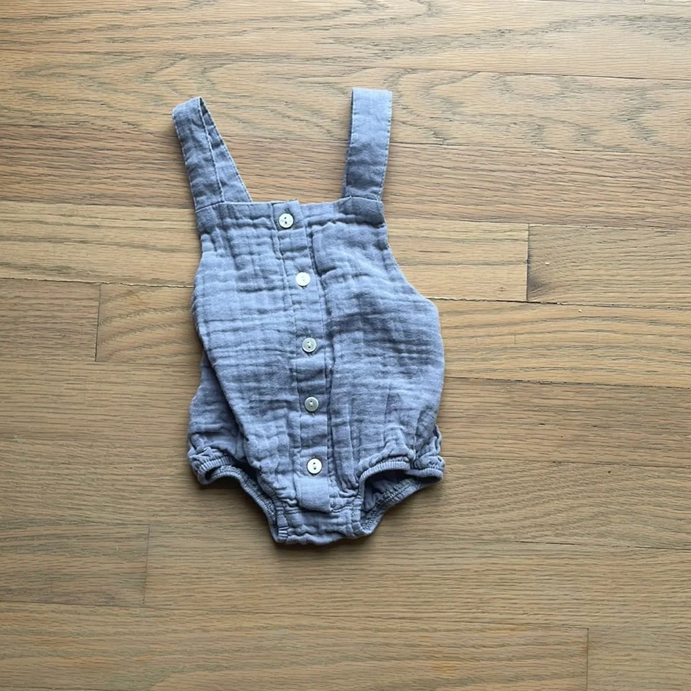 Romper - Picture 1 of 3